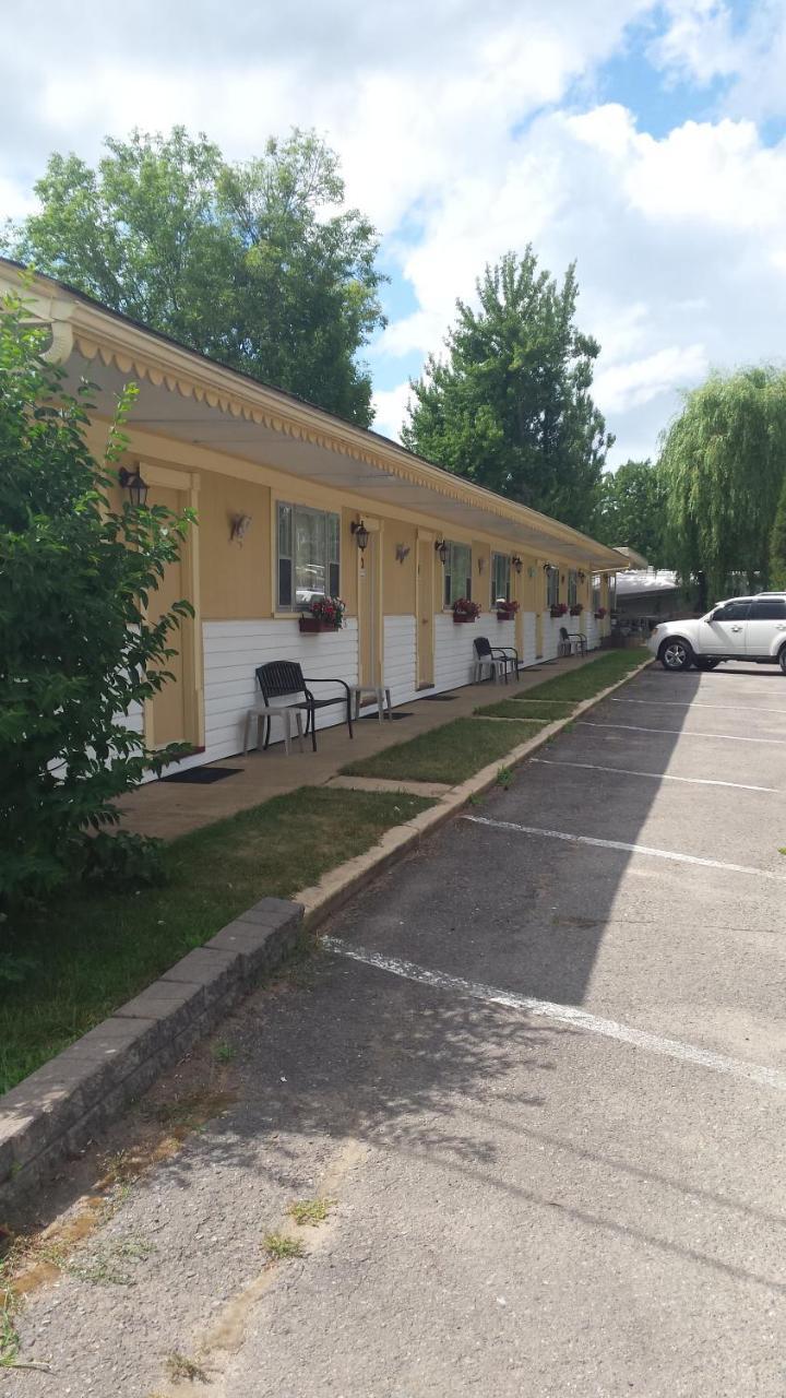 Orchard Queen Motel & Rv Park Middleton Exterior photo